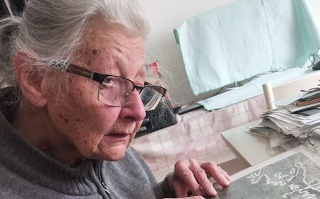 Poslovila se je biologinja Marija Bavdaž, nagrajenka Občine Idrija