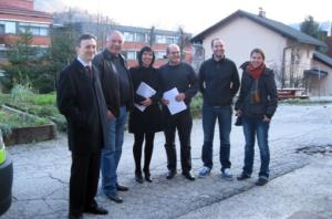 Na sliki od leve proti desni: dr.Tomaž Šutej, župan g.Bojan Sever, dr.Urška Repinc, Claudio Valsangiacomo, Primož Uršič in Petra Žvab Rožič.