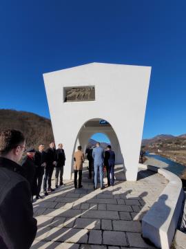 Spomenik junakom bitke na Mojkovcu, polaganje venca 